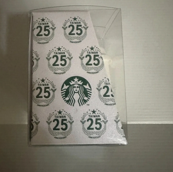 Starbucks Taiwan 25th Anniversary Ornament Cup Keychain 2023 - Picture 5 of 7